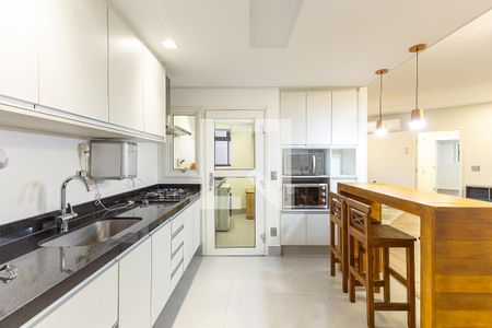 Cozinha de apartamento para alugar com 3 quartos, 76m² em Vila Olímpia, São Paulo