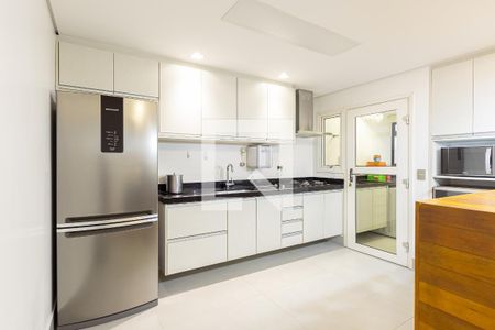 Cozinha de apartamento para alugar com 3 quartos, 76m² em Vila Olímpia, São Paulo