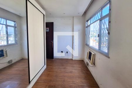 Quarto 1 de apartamento para alugar com 2 quartos, 70m² em Fátima, Niterói