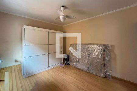 Suite 1 de casa à venda com 3 quartos, 300m² em Jardim Maria Estela, São Paulo