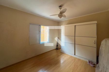 Suite 1 de casa à venda com 3 quartos, 300m² em Jardim Maria Estela, São Paulo