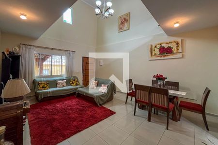 Sala de casa à venda com 3 quartos, 300m² em Jardim Maria Estela, São Paulo
