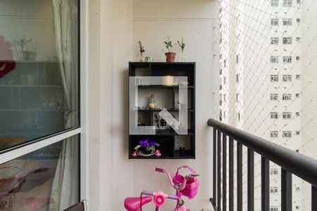 Varanda de apartamento para alugar com 2 quartos, 50m² em Vila Anastácio, São Paulo