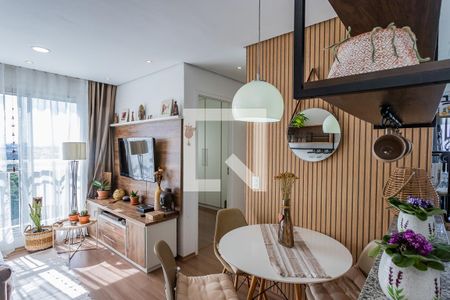 Sala de apartamento para alugar com 2 quartos, 49m² em Jaraguá, São Paulo