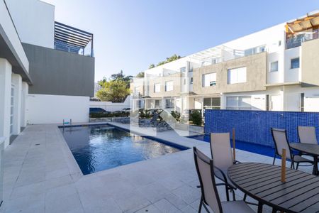 Área comum - Piscina de casa de condomínio à venda com 4 quartos, 200m² em Glória, Porto Alegre