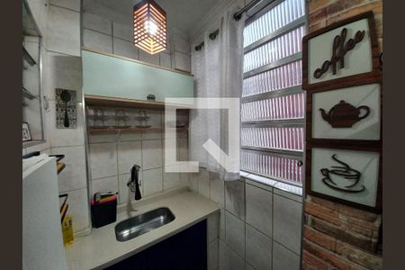 Cozinha de apartamento para alugar com 1 quarto, 30m² em Centro, São Vicente