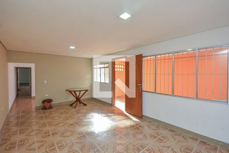 Sala de casa para alugar com 3 quartos, 150m² em Jardim dos Lagos, São Paulo