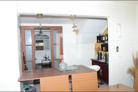 sala de estar de casa para alugar com 2 quartos, 158m² em São Gabriel, Belo Horizonte