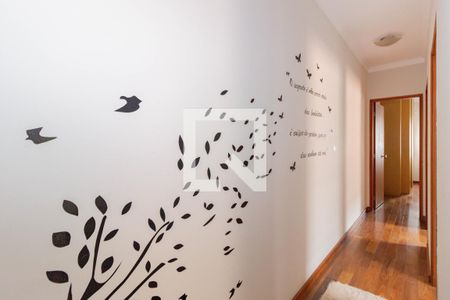 Corredor de casa à venda com 4 quartos, 155m² em São Domingos, São Paulo