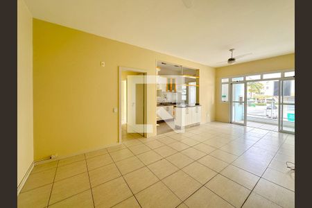 Sala de TV de apartamento para alugar com 3 quartos, 108m² em Cachoeira do Bom Jesus, Florianópolis