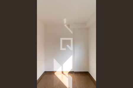 Quarto 1 de apartamento para alugar com 2 quartos, 49m² em Parque Savoy City, São Paulo