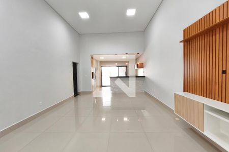 Sala de casa de condomínio para alugar com 3 quartos, 212m² em Swiss Park, Campinas