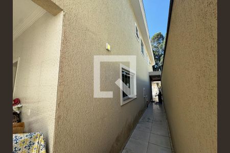 Corredor de casa à venda com 3 quartos, 140m² em Umuarama, Osasco