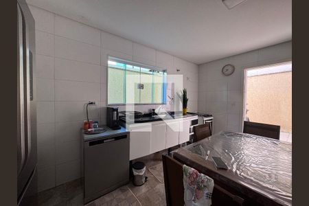 Cozinha de casa à venda com 3 quartos, 140m² em Umuarama, Osasco