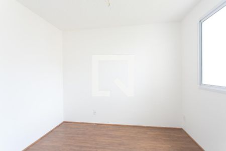Quarto 1  de casa de condomínio para alugar com 2 quartos, 32m² em Vila Carmosina, São Paulo