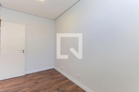 Quarto 2 de casa para alugar com 3 quartos, 68m² em Jardim Carlu, São Paulo