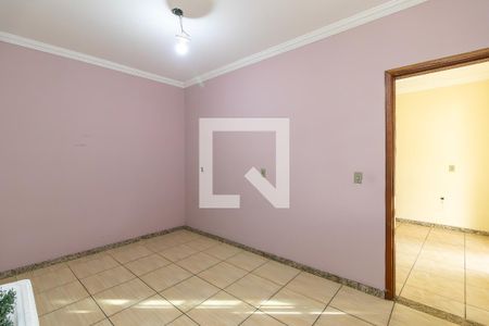 Quarto 2 de casa para alugar com 2 quartos, 73m² em Culvia, Belo Horizonte