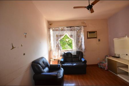 Sala de apartamento para alugar com 2 quartos, 48m² em Vila Valqueire, Rio de Janeiro