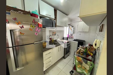 Cozinha de apartamento à venda com 2 quartos, 50m² em Vila Pierina, São Paulo
