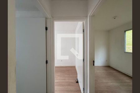 Corredor Quartos  de apartamento para alugar com 2 quartos, 38m² em Vila Damaceno, São Paulo