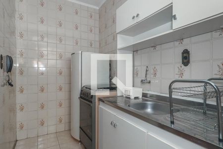 Cozinha e Área de Serviço de kitnet/studio para alugar com 1 quarto, 32m² em Vila Ipiranga, Porto Alegre