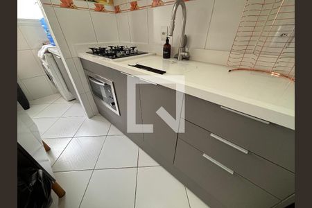 Cozinha de apartamento à venda com 2 quartos, 49m² em Jardim Cotinha, São Paulo