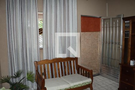 Casa para alugar com 2 quartos, 57m² em Parque Santa Teresa, Cotia