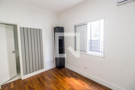 Suíte 1 de casa de condomínio para alugar com 3 quartos, 223m² em Parque Sinai, Santana de Parnaíba
