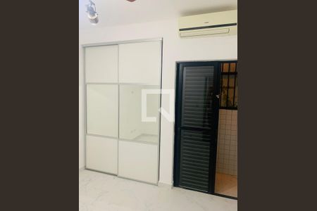 Quarto de apartamento para alugar com 2 quartos, 100m² em Marapé, Santos