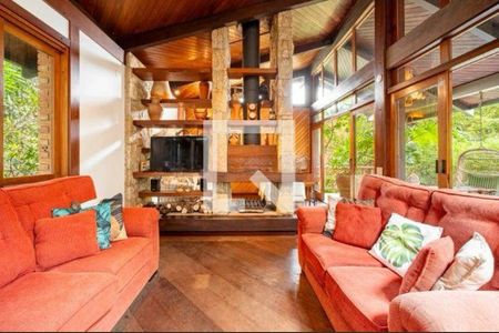 Casa para alugar com 4 quartos, 650m² em Alphaville, Santana de Parnaíba