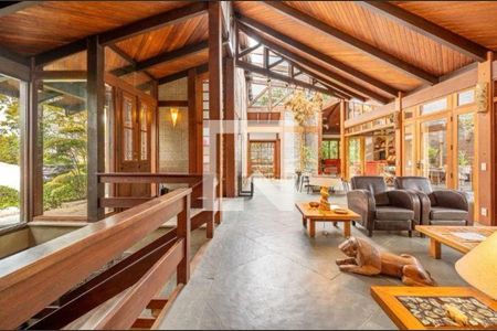 Casa para alugar com 4 quartos, 650m² em Alphaville, Santana de Parnaíba