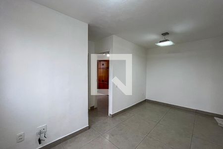 Sala de apartamento para alugar com 2 quartos, 40m² em Vila Cristalia, São Paulo