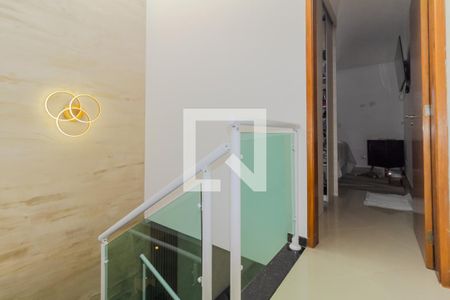 Escada dos Quartos de casa à venda com 3 quartos, 100m² em Vila Lucia, São Paulo