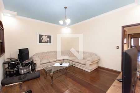 Casa à venda com 5 quartos, 360m² em Amazonas, Contagem