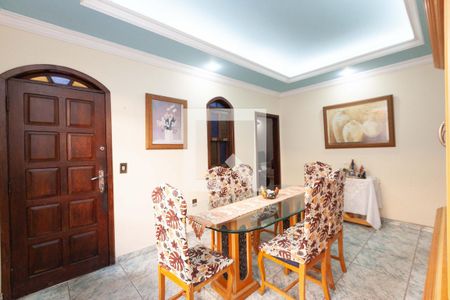 Casa à venda com 5 quartos, 360m² em Amazonas, Contagem