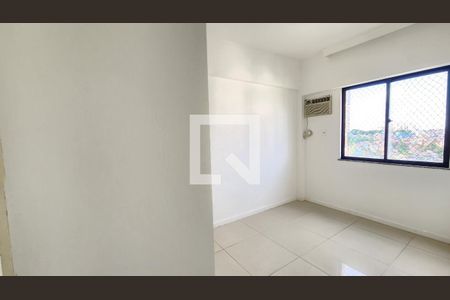 Quarto 2 de apartamento para alugar com 2 quartos, 55m² em Luiz Anselmo, Salvador