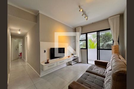 Sala de apartamento para alugar com 3 quartos, 80m² em Barra da Tijuca, Rio de Janeiro