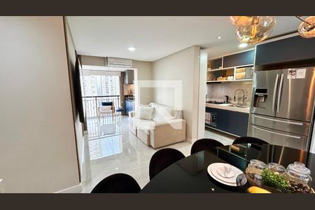 Sala de apartamento para alugar com 2 quartos, 65m² em Jardim Flor da Montanha, Guarulhos