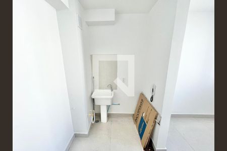 Sala/Cozinha de apartamento para alugar com 2 quartos, 35m² em Limão, São Paulo