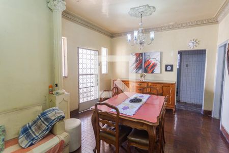 Sala de casa à venda com 8 quartos, 261m² em Horto, Belo Horizonte