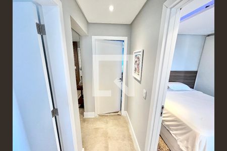 Corredor de apartamento à venda com 3 quartos, 93m² em Vila Pauliceia, São Paulo