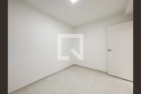 Quarto 1 de apartamento para alugar com 2 quartos, 37m² em Metalúrgicos, Osasco