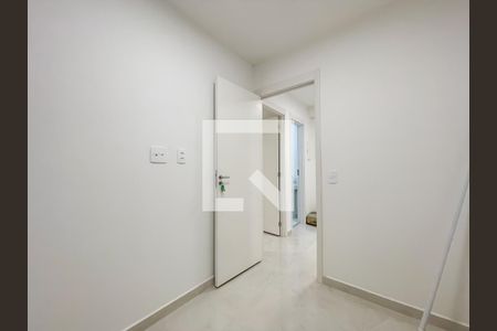 Quarto 2 de apartamento para alugar com 2 quartos, 37m² em Metalúrgicos, Osasco