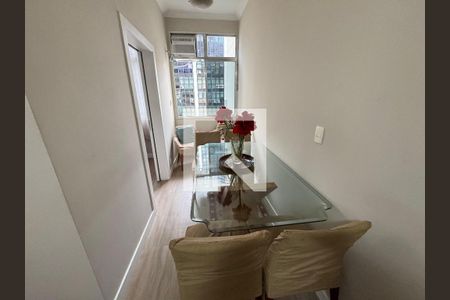 Sala de apartamento à venda com 2 quartos, 63m² em Copacabana, Rio de Janeiro