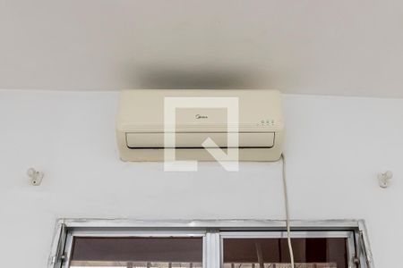 Quarto 1 de casa para alugar com 2 quartos, 60m² em Irajá, Rio de Janeiro