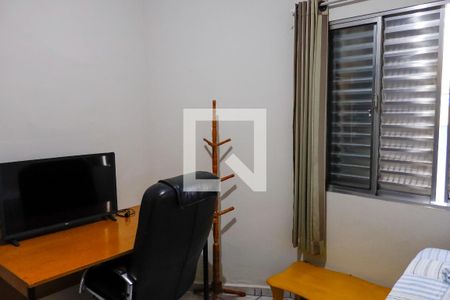 Quarto 2 de casa à venda com 4 quartos, 119m² em Km 18, Osasco