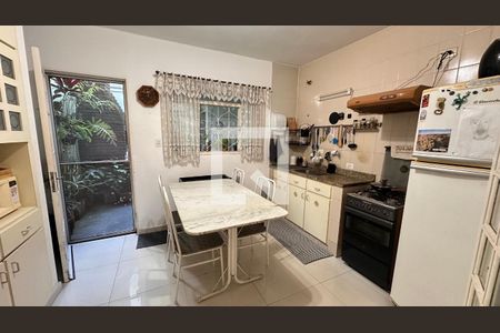 Casa à venda com 3 quartos, 118m² em Campo Belo, São Paulo