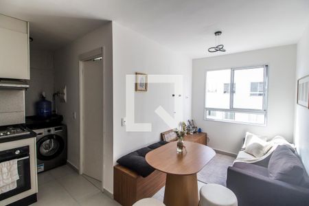 Sala  de apartamento para alugar com 2 quartos, 36m² em Chacara Santa Lucia, Carapicuíba