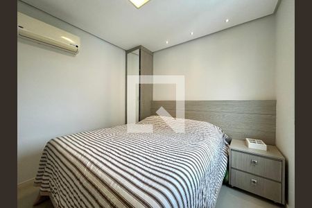 Suíte de apartamento para alugar com 2 quartos, 66m² em Estreito, Florianópolis
