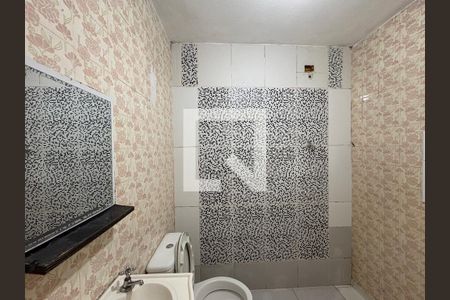 Banheiro de casa para alugar com 1 quarto, 40m² em Vila Zat, São Paulo